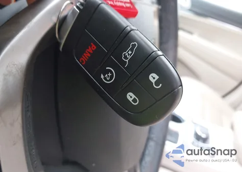 2021 Jeep Grand Cherokee Limited 4X4 from USA, damaged, VIN 1C4RJFBG5MC676935